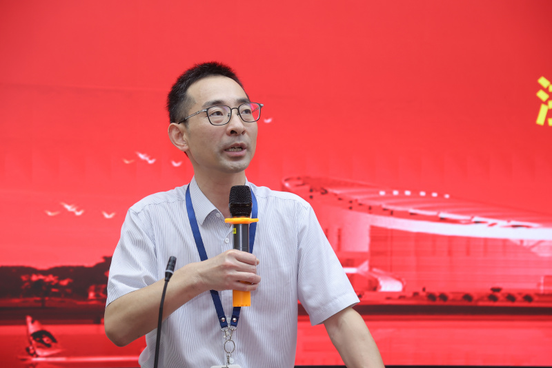 1739263062189274Peat.jpg 浙江東方首期“東方俊才”中層管理干部培訓(xùn)班正式開班 浙江大學(xué)經(jīng)濟(jì)學(xué)院副院長朱希偉.jpg